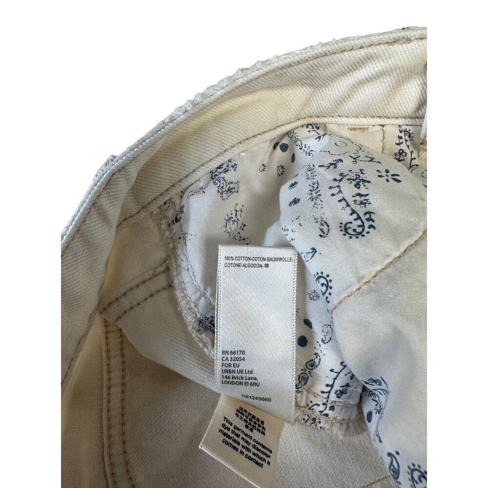 Free People WE THE FREE Women's Baggy Tomboy Denim Shorts Size 25 Off White - Picture 8 of 11